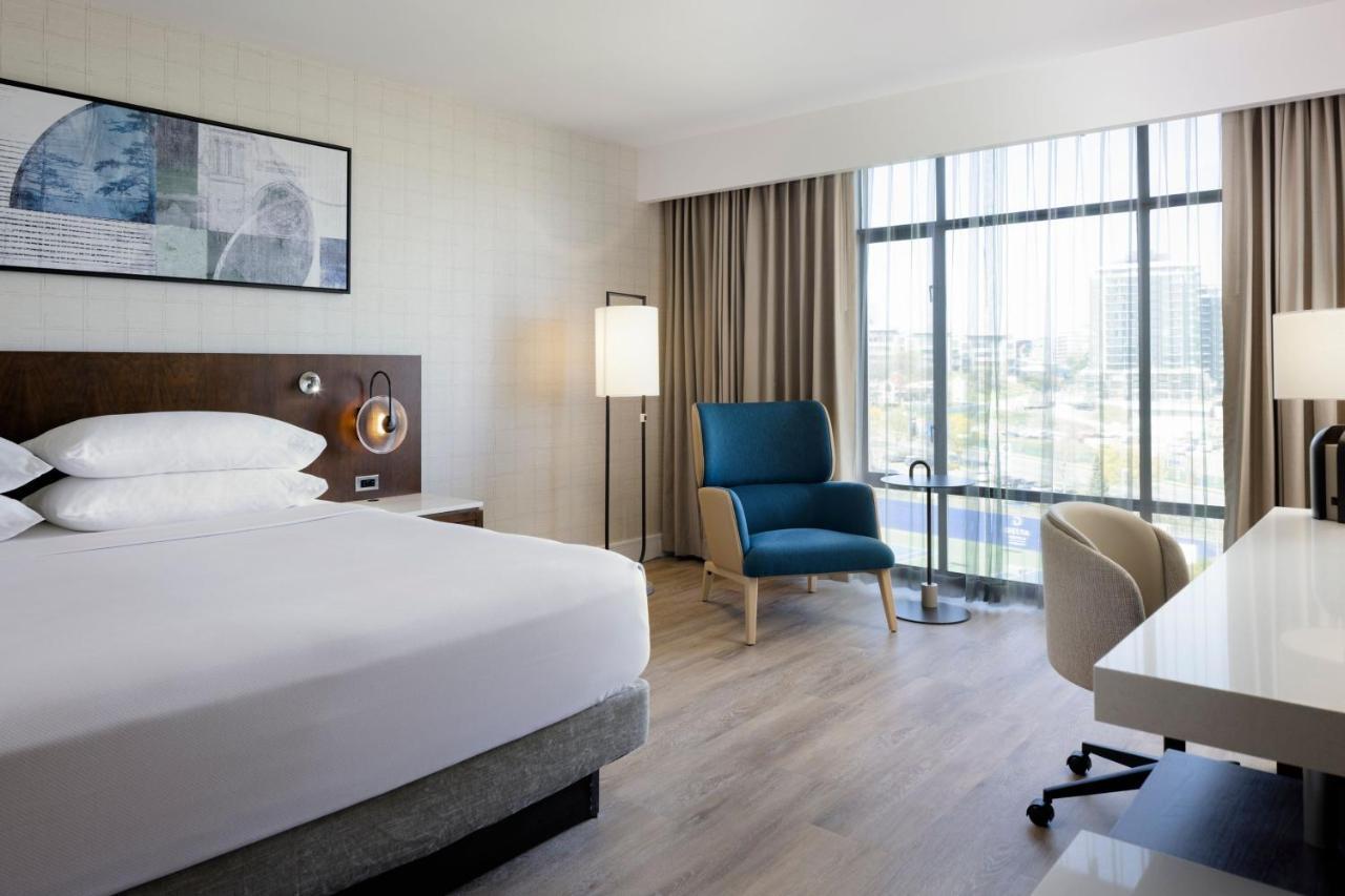 Delta Hotels By Marriott Victoria Ocean Pointe Resort Exterior photo